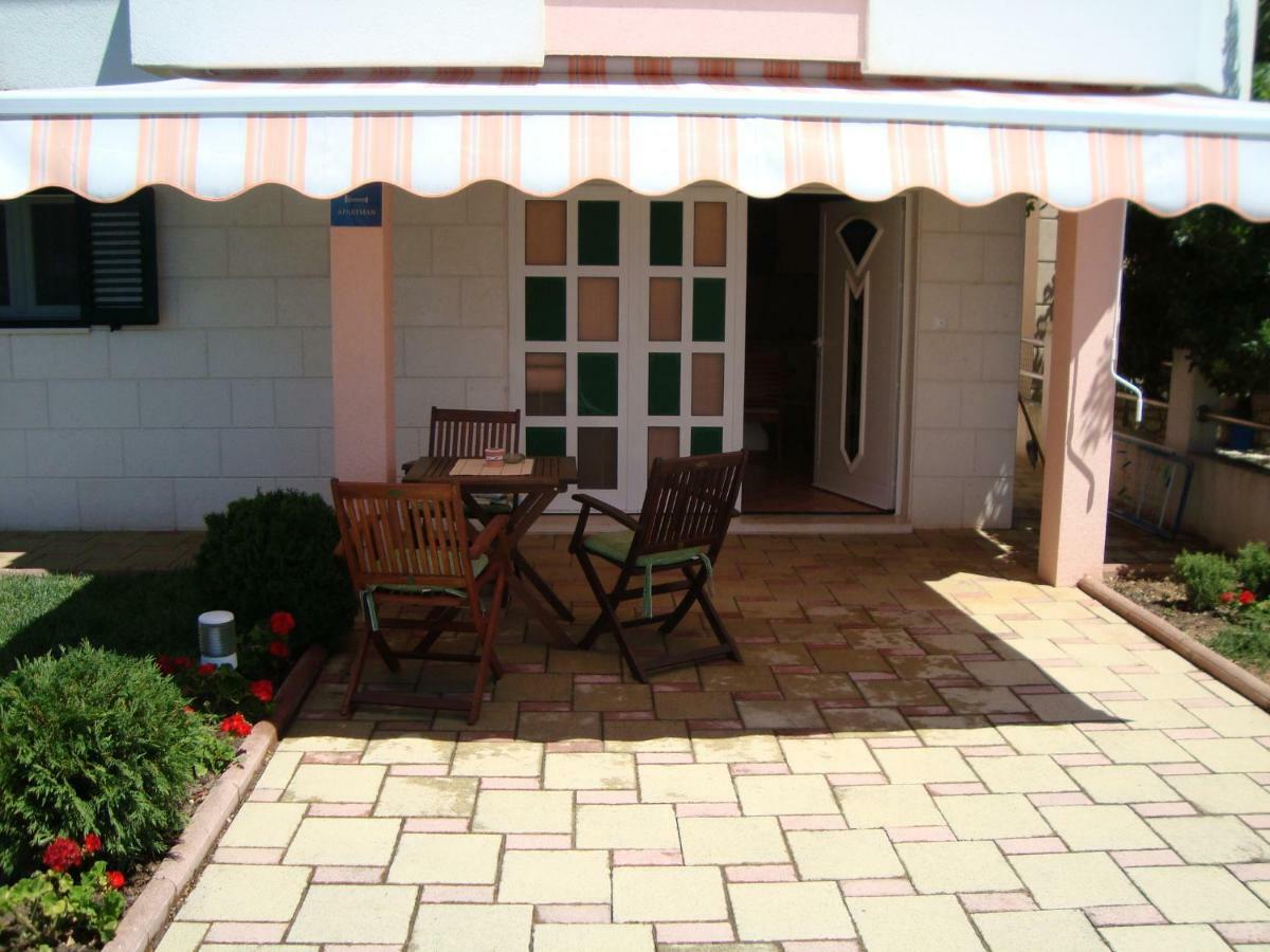 Apartman Strk Sukošan Exterior foto